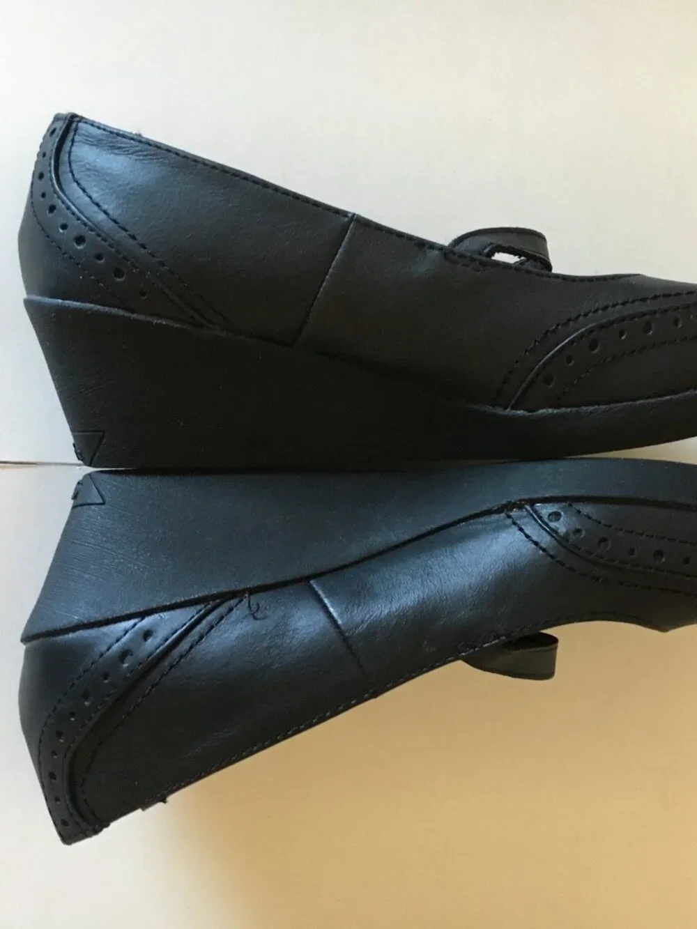 Skechers Black Mary Jane Shoes 7.5 Wedge Leather Buckle Twee Dark Academia